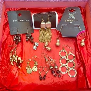 Assortment of 10 pairs of earrings